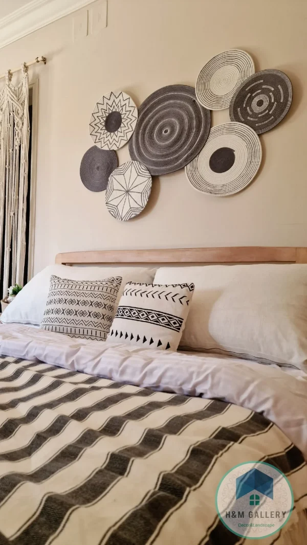 gray&white wall decorations 7
