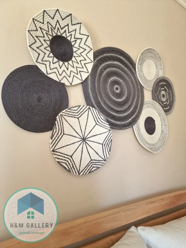 gray&white wall decorations 7