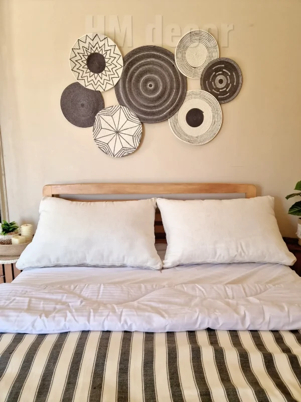 gray&white wall decorations 7