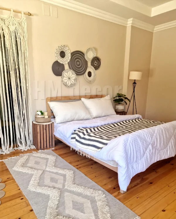 gray&white wall decorations 7