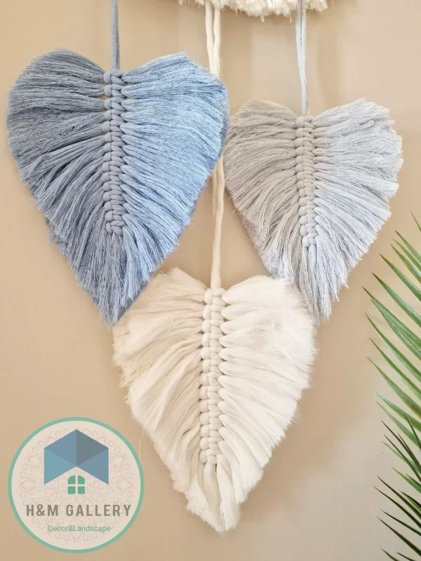 ring with feathers shape1