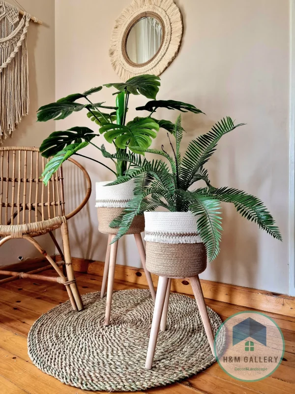 Plant pot with wooden stand shape1