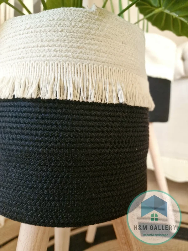 pot 10053 Plant pot with wooden stand shape5