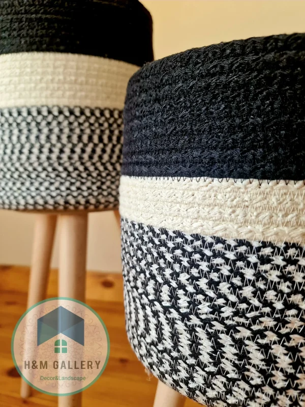 Plant pot with wooden stand shape3