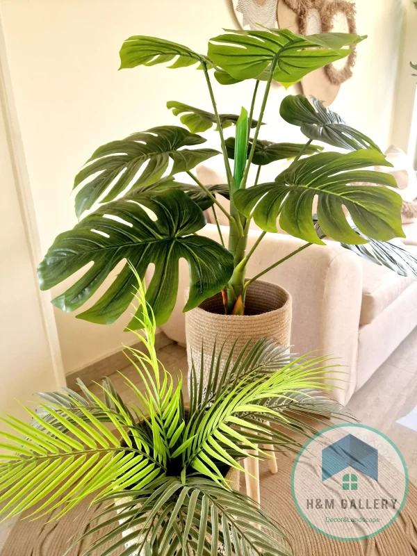 Plant pot with wooden stand shape2