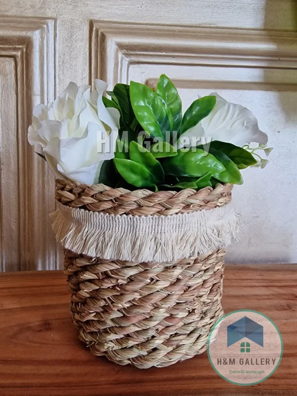 Halfa pot with flowers