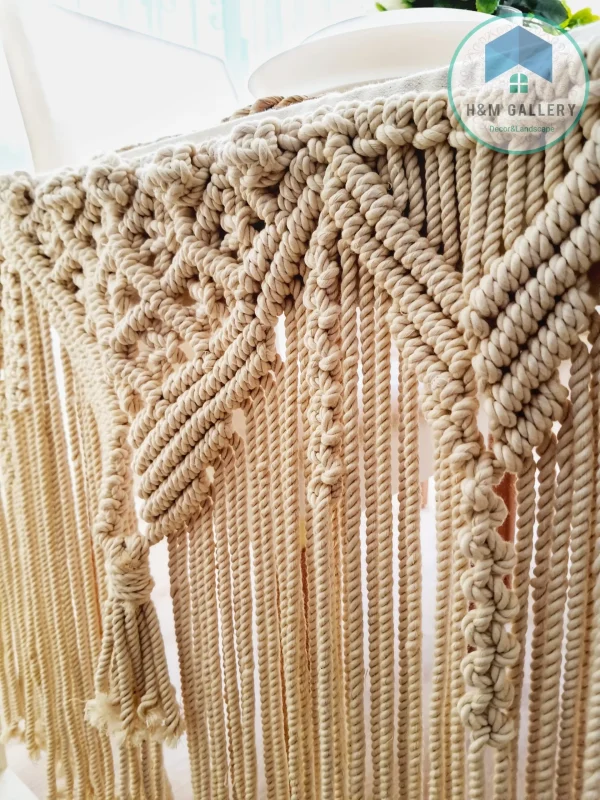 table macrame runner desgin3