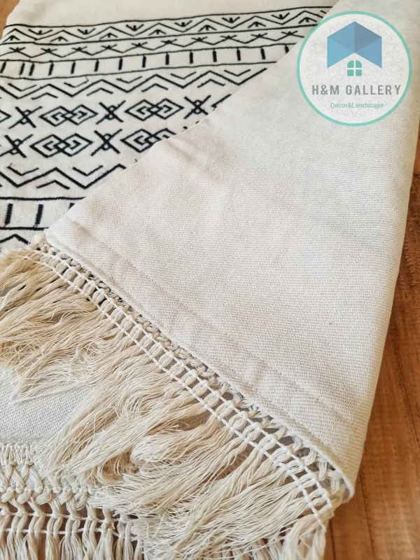 table runner desgin1