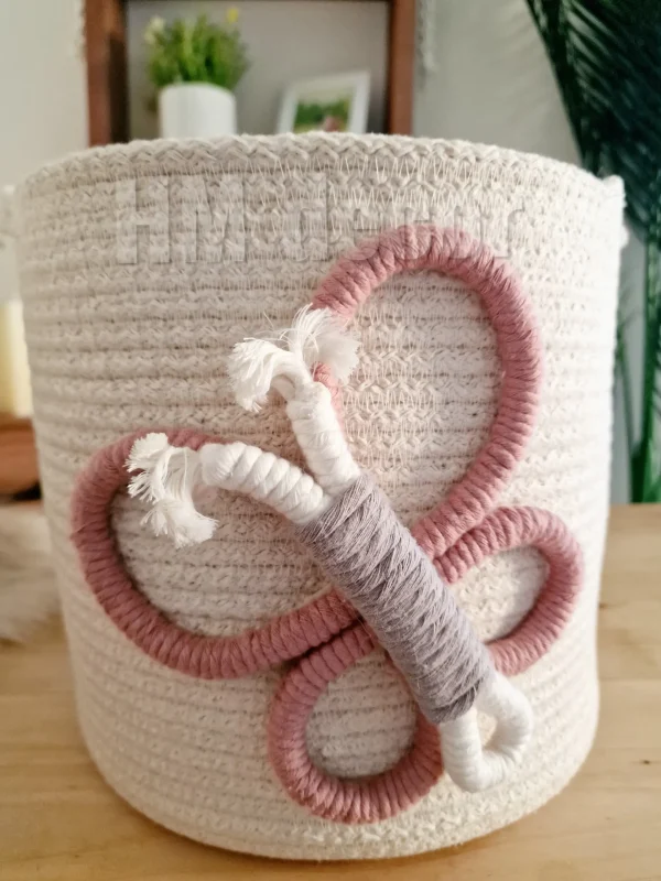 LogoLicious_20231109_174335 kids baskets shape1