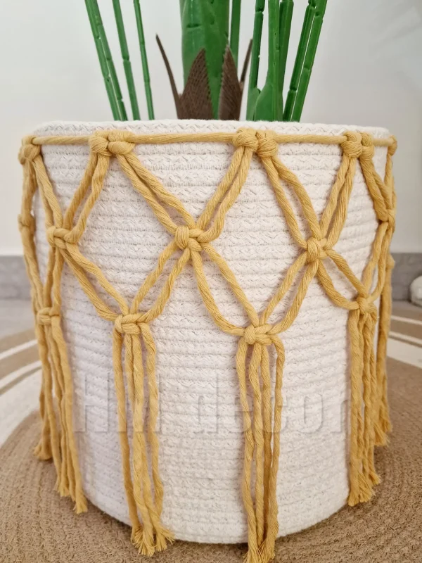 Pot with macrame shape12