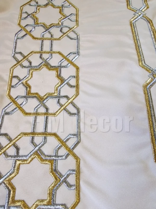 Silver&Gold table runner