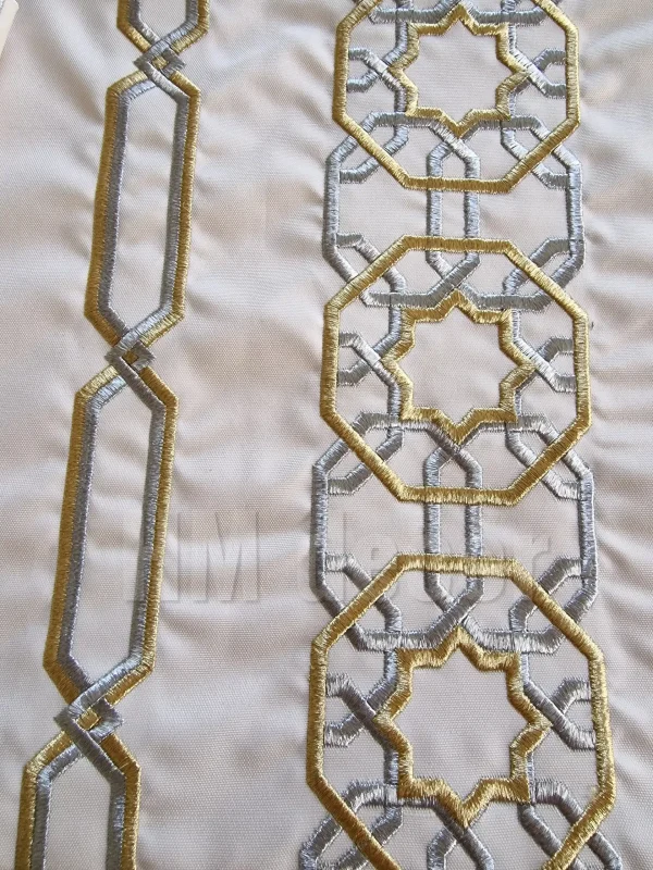 Silver&Gold table runner