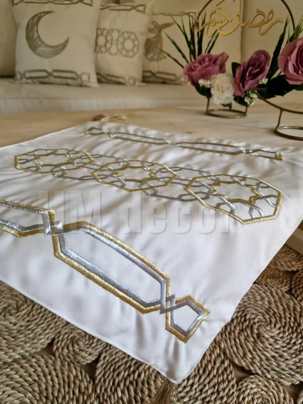 Silver&Gold side table runner