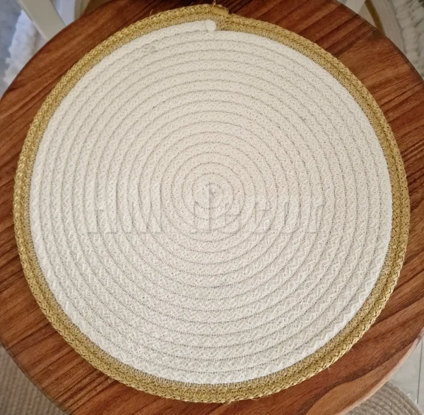 Cotton&gold placemat shape1