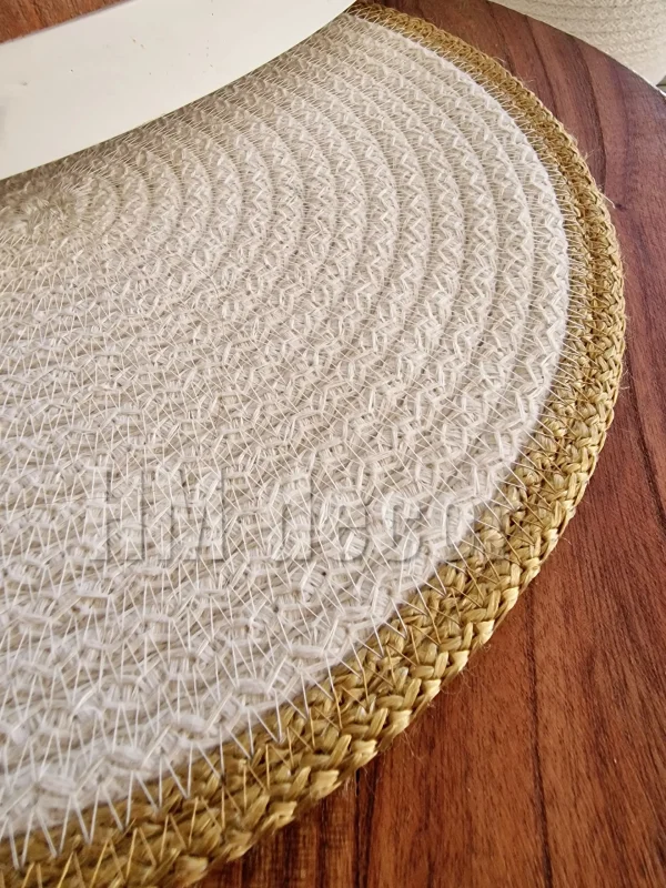 Cotton&gold placemat shape1