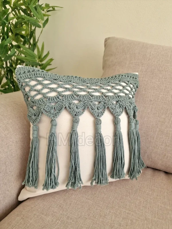 Mint green crochet design2