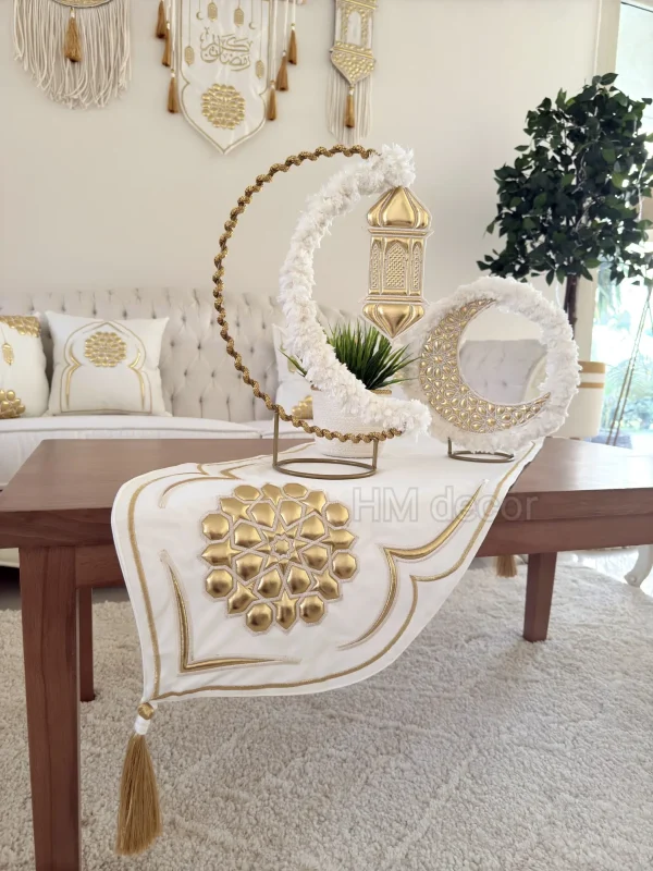 Durra crescent&circle