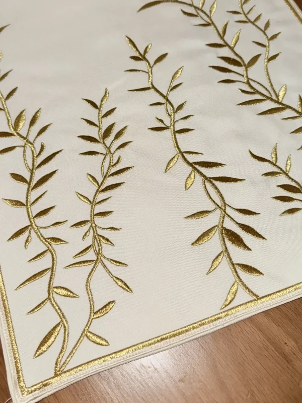 Glamour table Runner