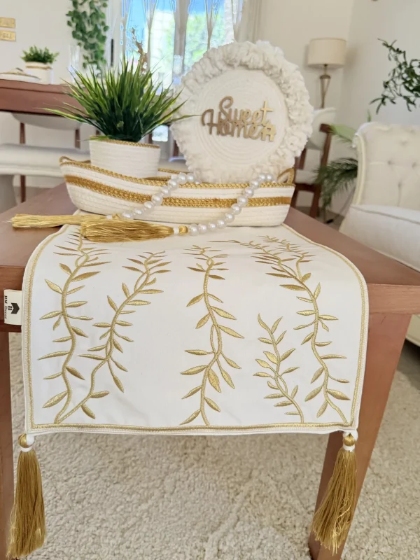 Glamour table Runner