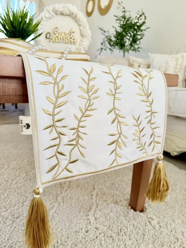 Glamour table Runner