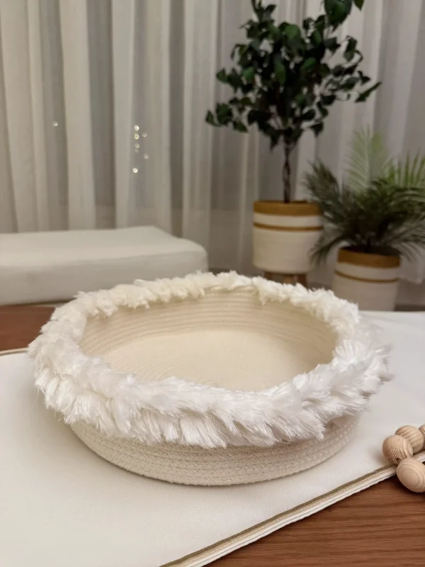 Naseem table accessories