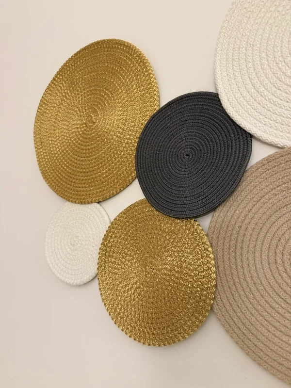 Royal wall decoration