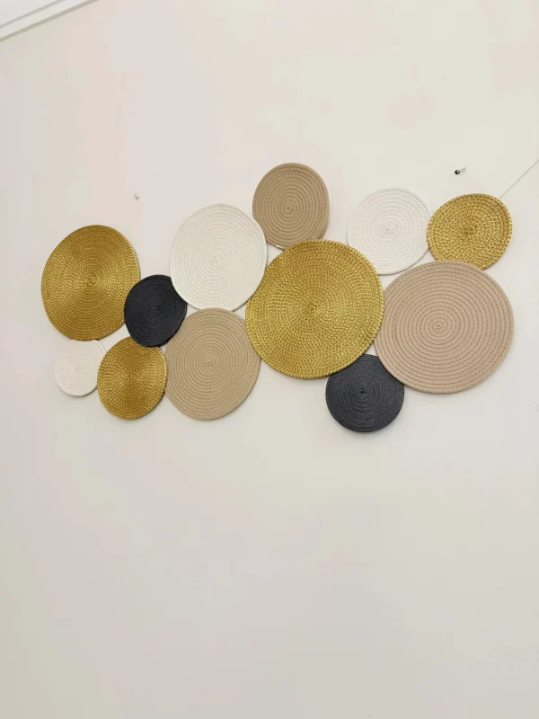 Royal wall decoration