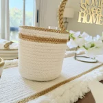 Royal table accessories