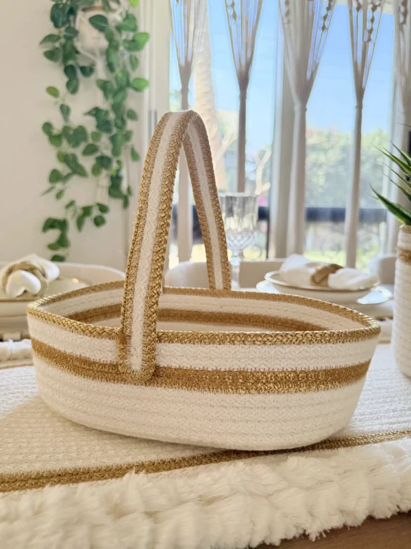 Royal table accessories