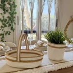 Royal table accessories