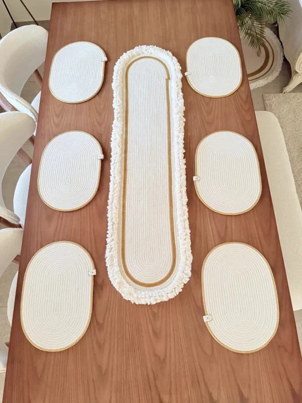 Royal dinning table set