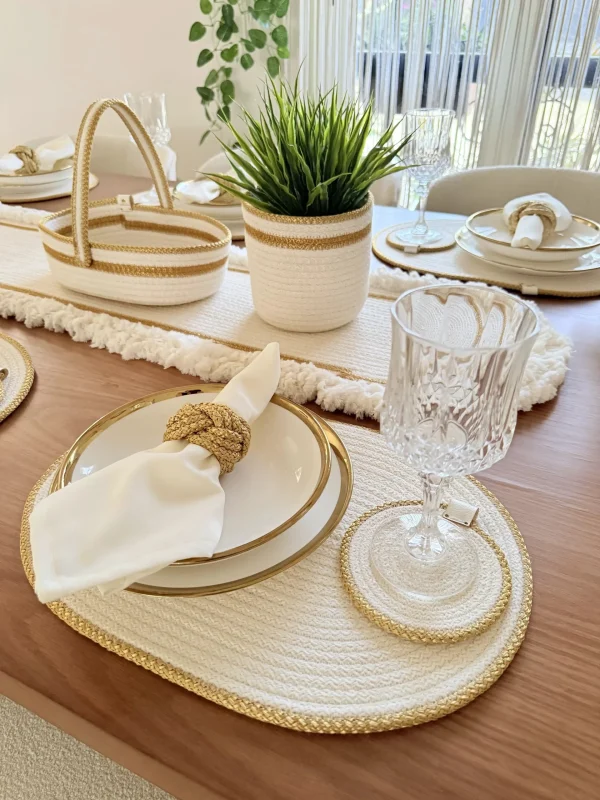 Royal dinning table set