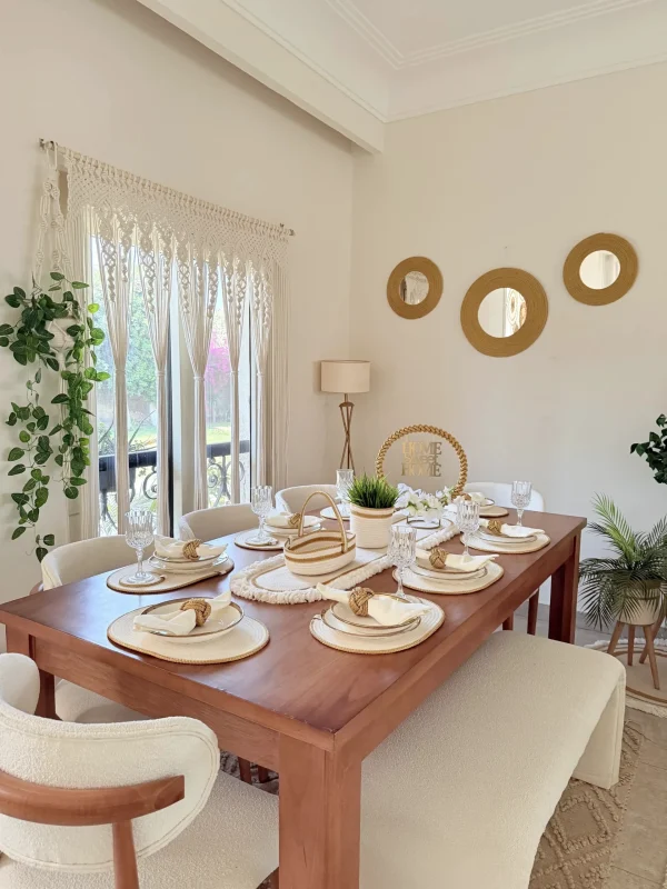 Royal dinning table set