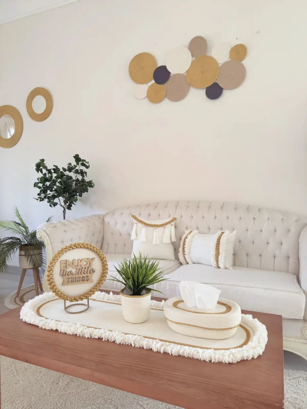 Royal wall decoration