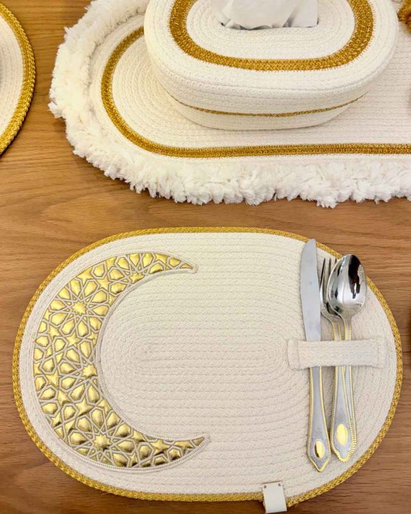 Durra dinning table & coasters