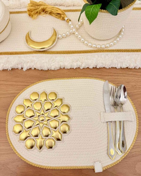 Durra dinning table & coasters